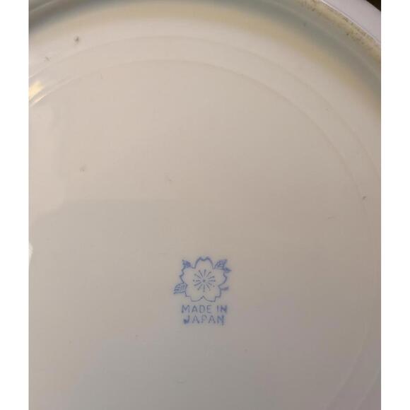 Vintage Noritake China Elegant Porcelain Dinnerware Set w/ Gold and Floral Trim - Picture 7 of 7